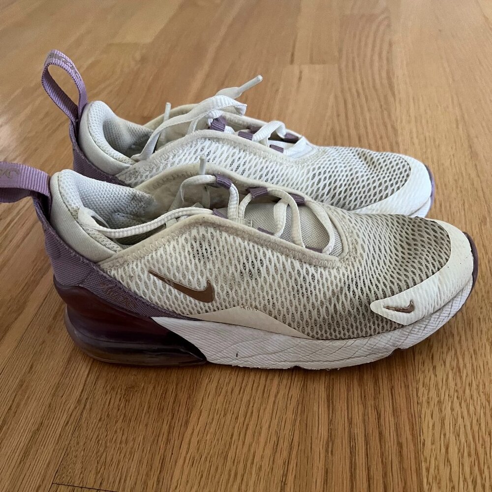 Nike Air Max 270 Girls Size 2Y